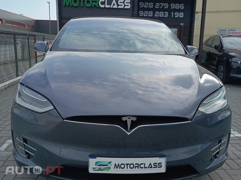 Tesla Model X 100D