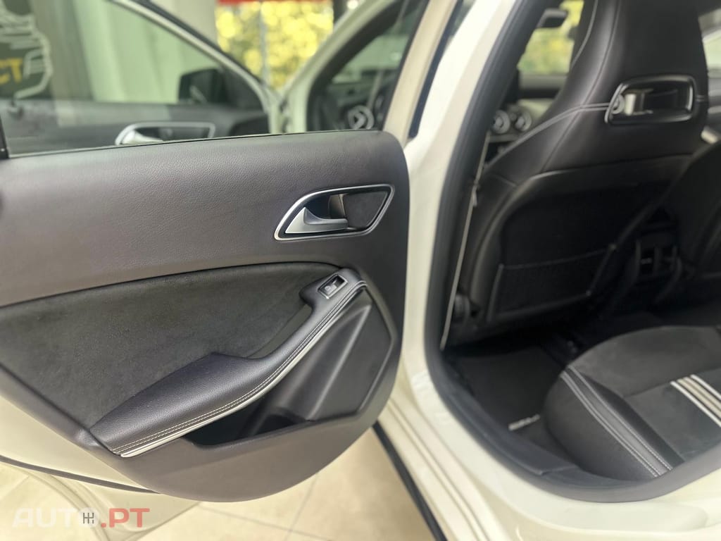 Mercedes-Benz A 180 Dynamic Edition