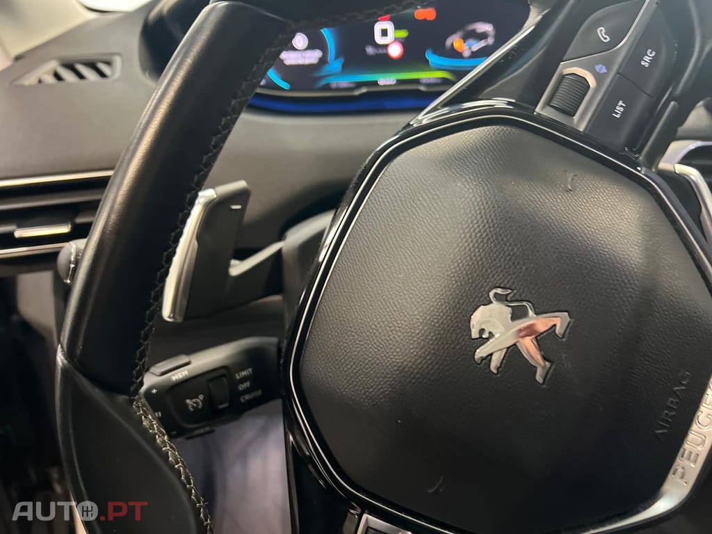 Peugeot 3008 1.6 Hybrid Allure Pack e-EAT8