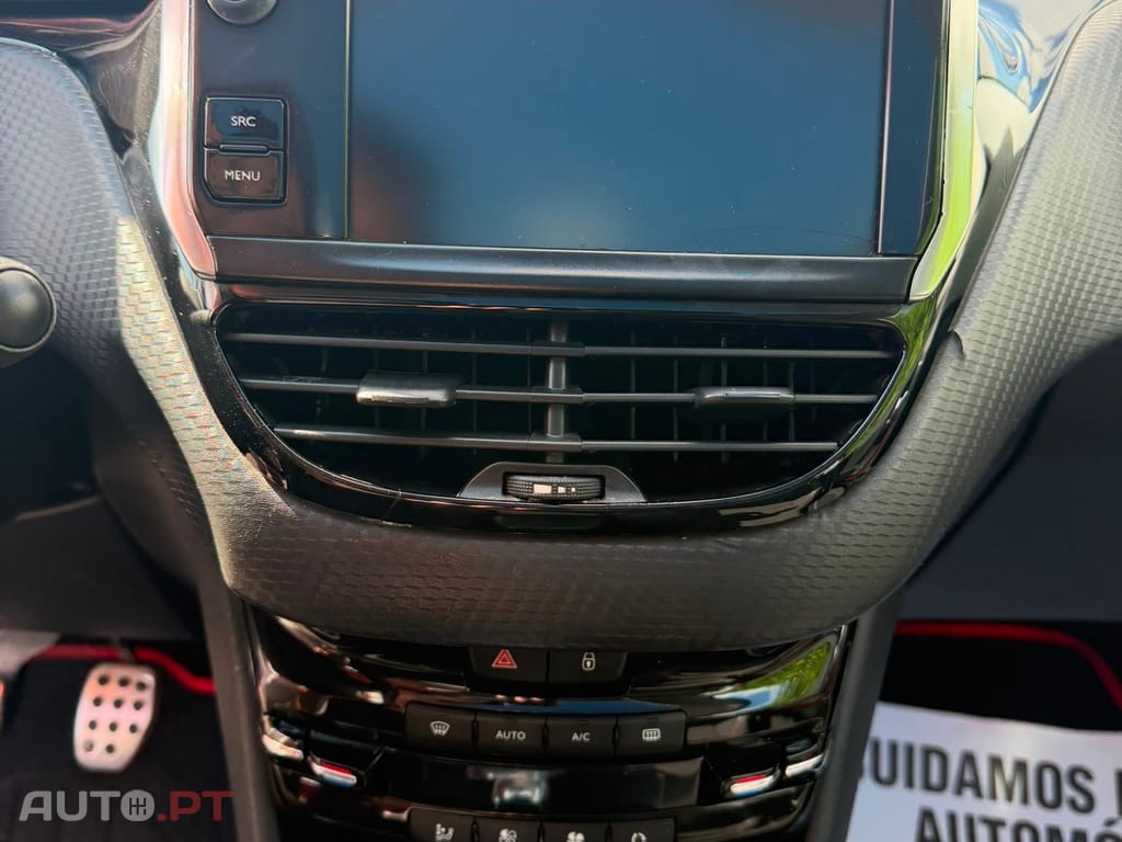 Peugeot 208 1.2 PureTech GT Line