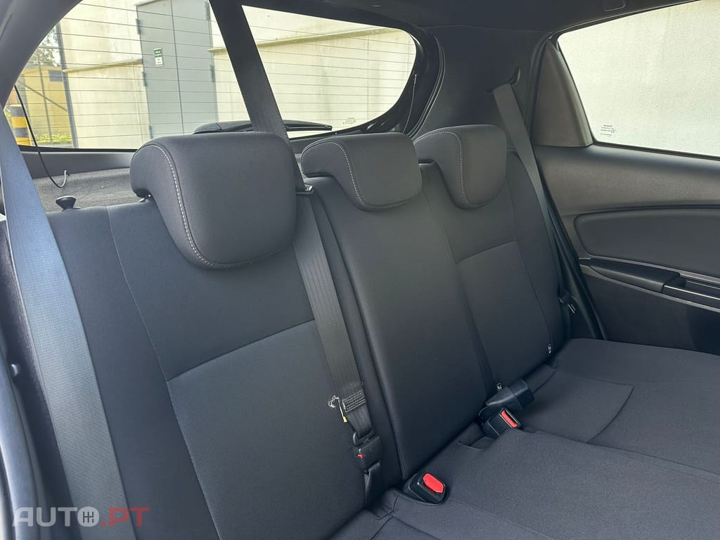 Toyota Yaris 1.5 HSD Comfort +P.Style+P.Techno