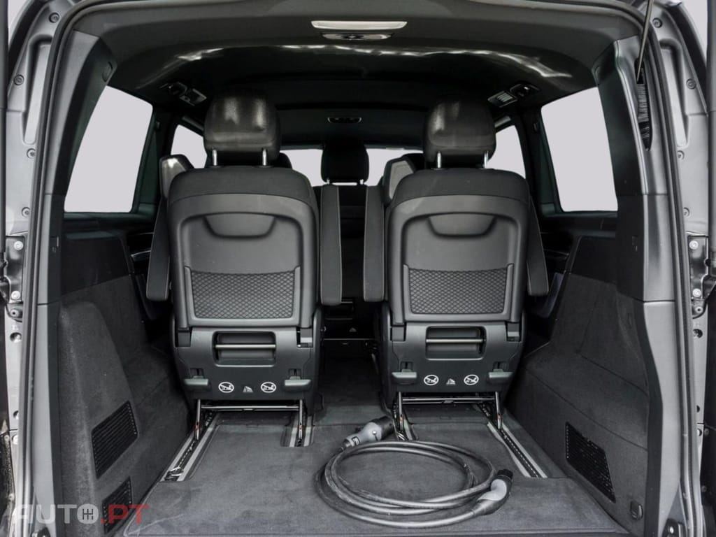 Mercedes-Benz EQV I.V.A DEDUTÍVEL 300 Long MBUX Navi