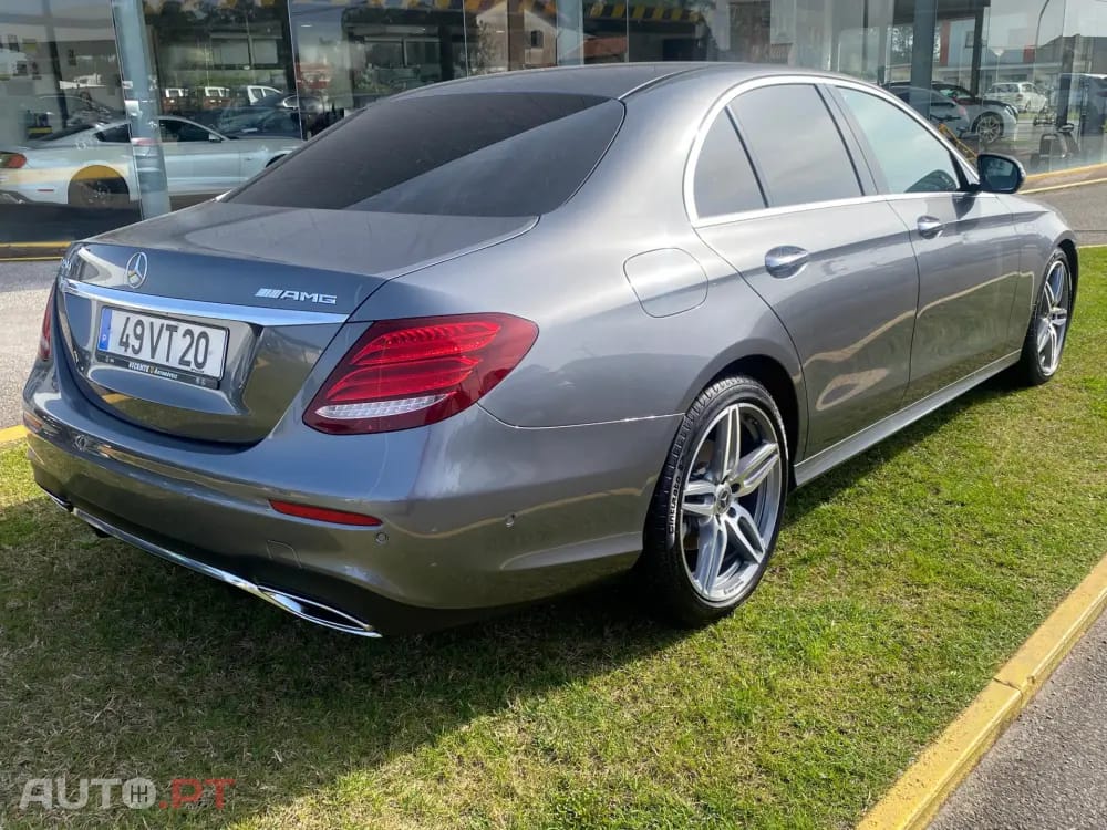 Mercedes-Benz E 220 d AMG Line
