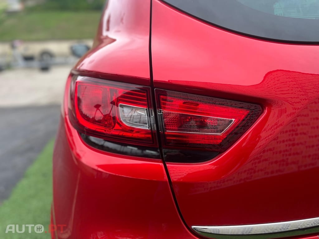 Renault Clio (Energy) TCe 90 Start & Stop LIMITED