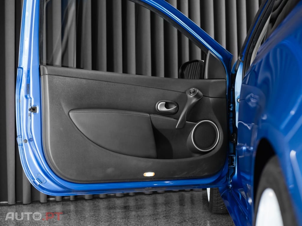 Renault Clio 2.0 16V Gordini RS