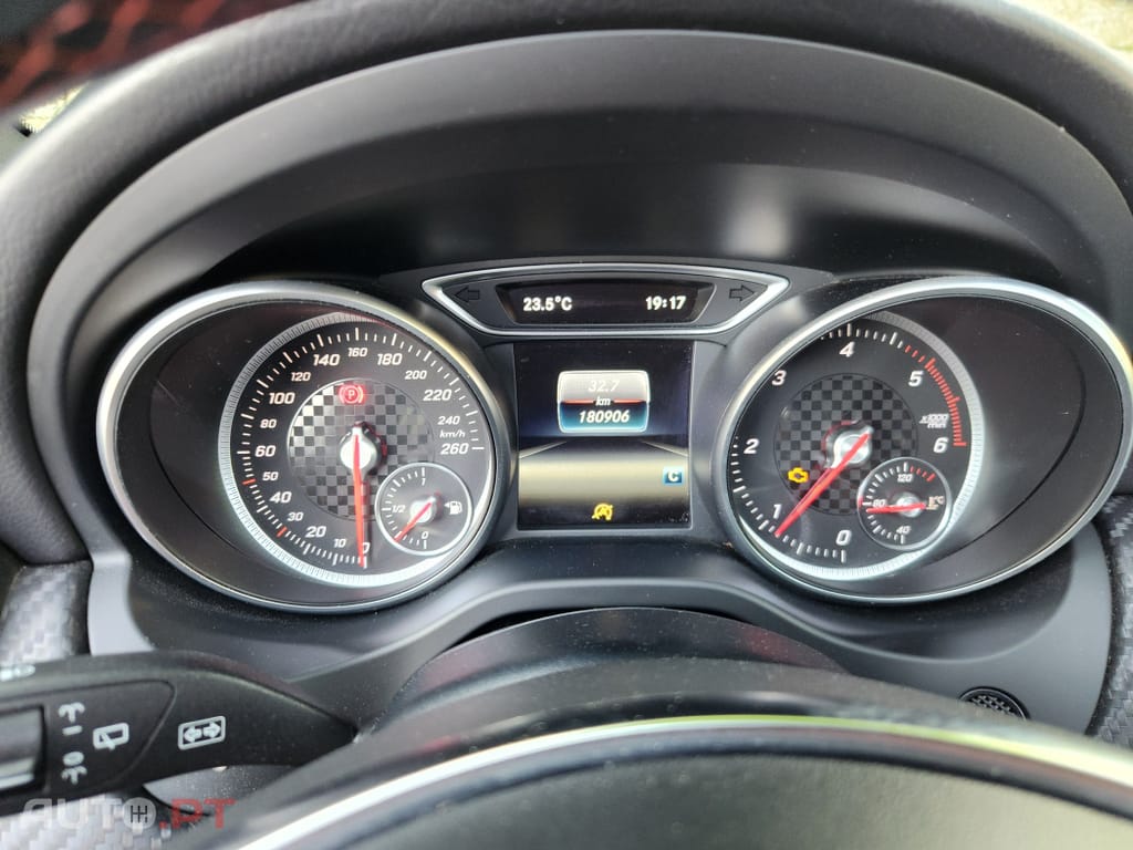 Mercedes-Benz A 180 d AMG Line