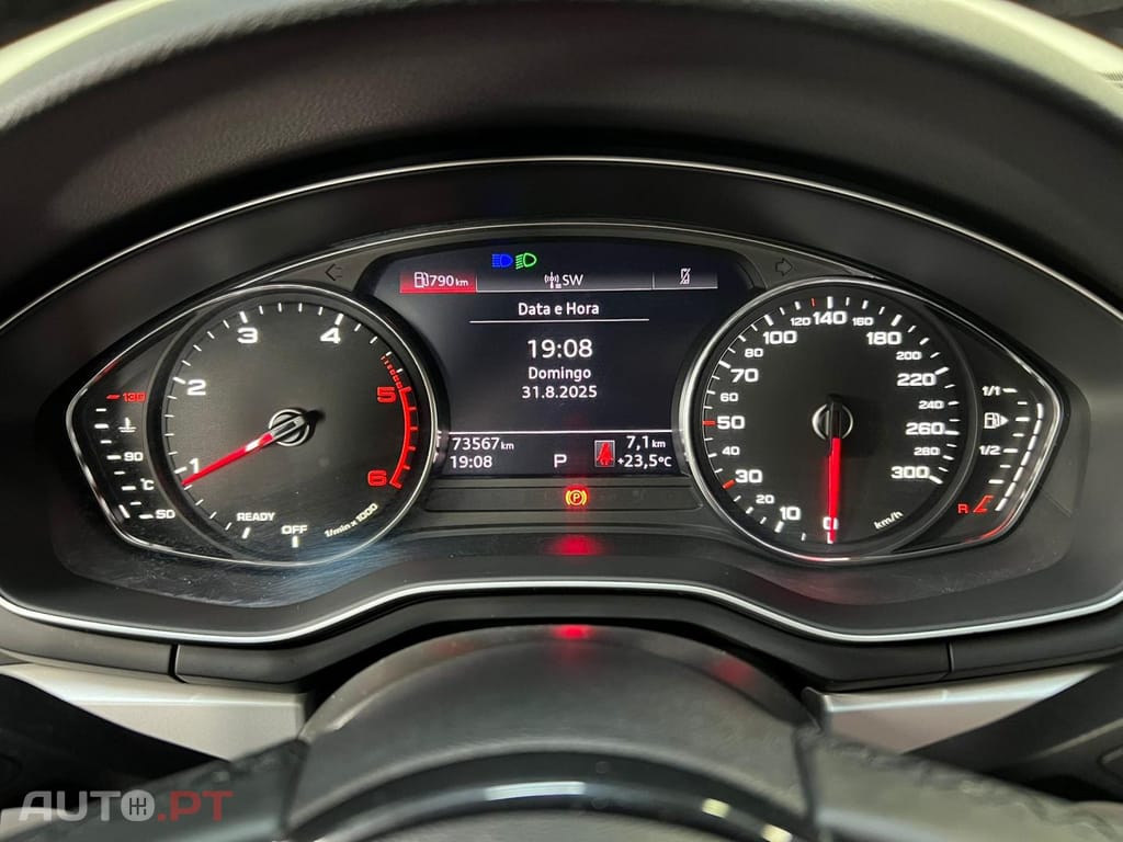 Audi A4 30 TDI S tronic Avant