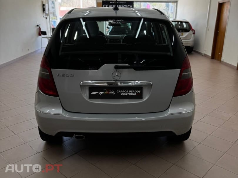 Mercedes-Benz A 200 Elegance Automatic