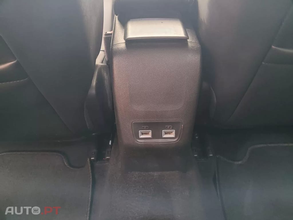 Peugeot 2008 PureTech 130 Allure Pack