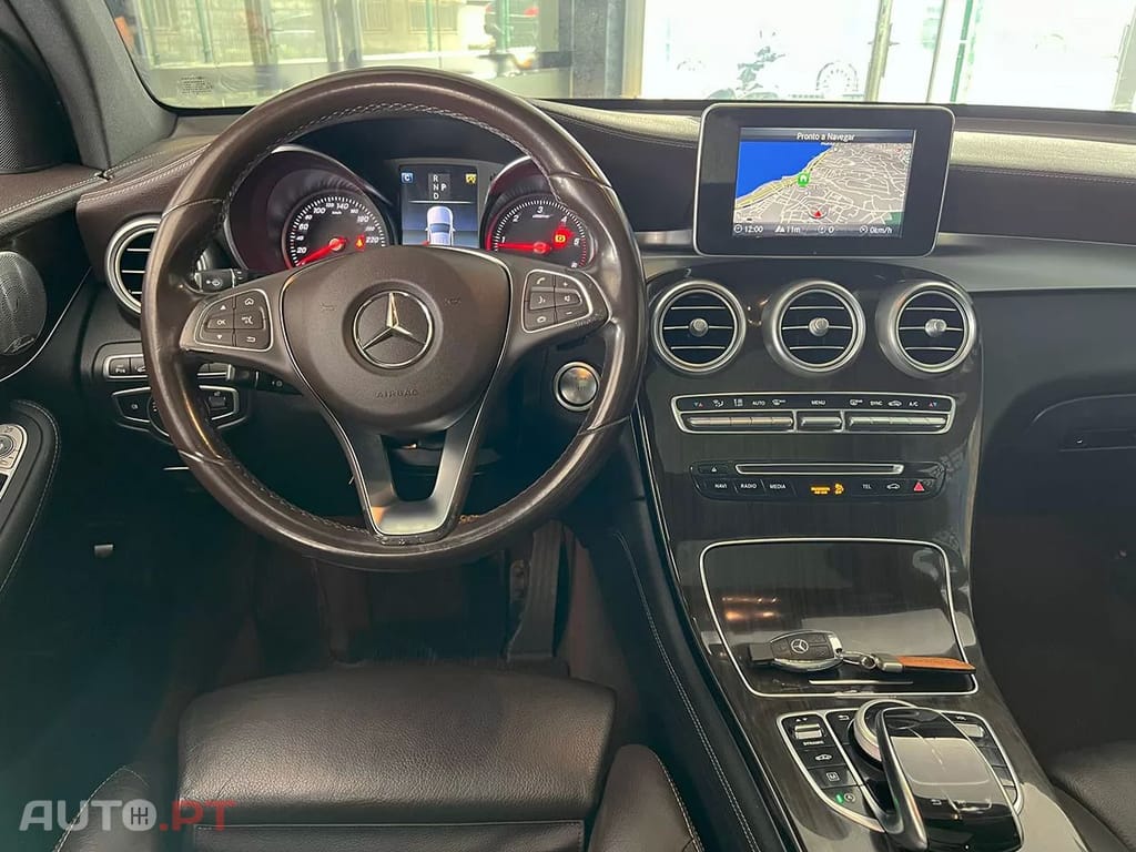 Mercedes-Benz GLC 220 D 4 MATIC