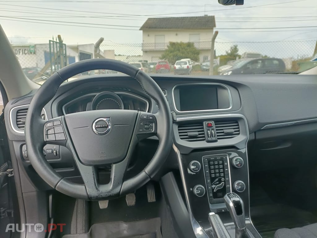 Volvo V40 2.0 D2 Momentum