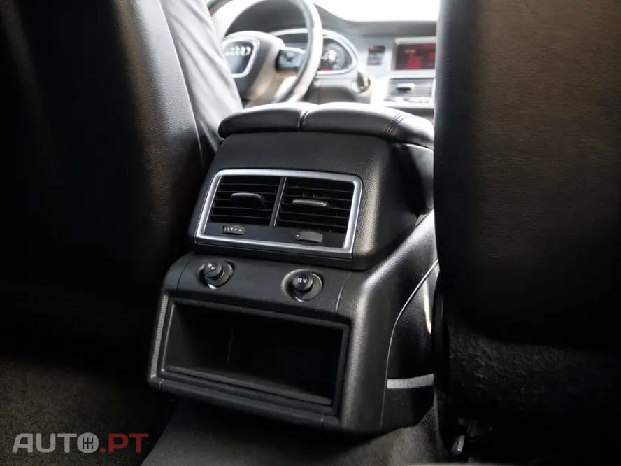 Audi Q7 3.0 TDI DPF quattro tiptronic
