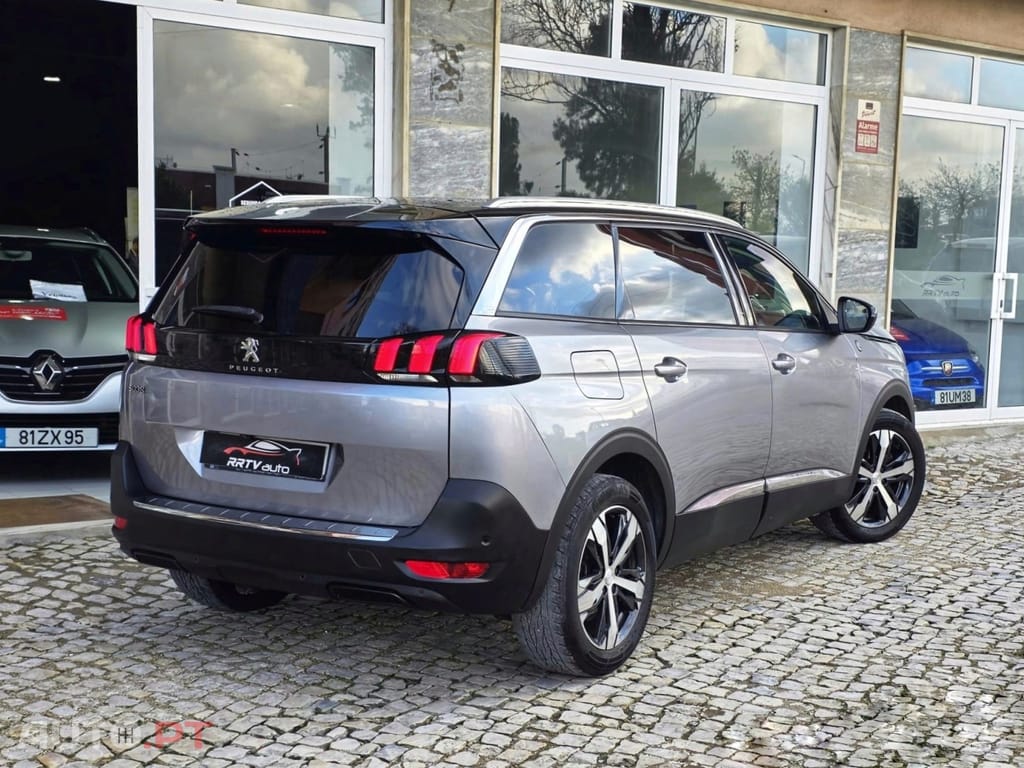 Peugeot 5008 PureTech 130 Crossway