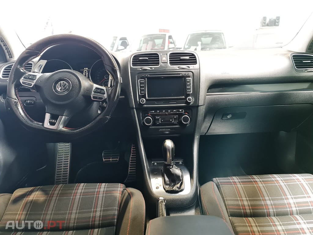 Volkswagen Golf 1.6 TDi GPS Edition DSG