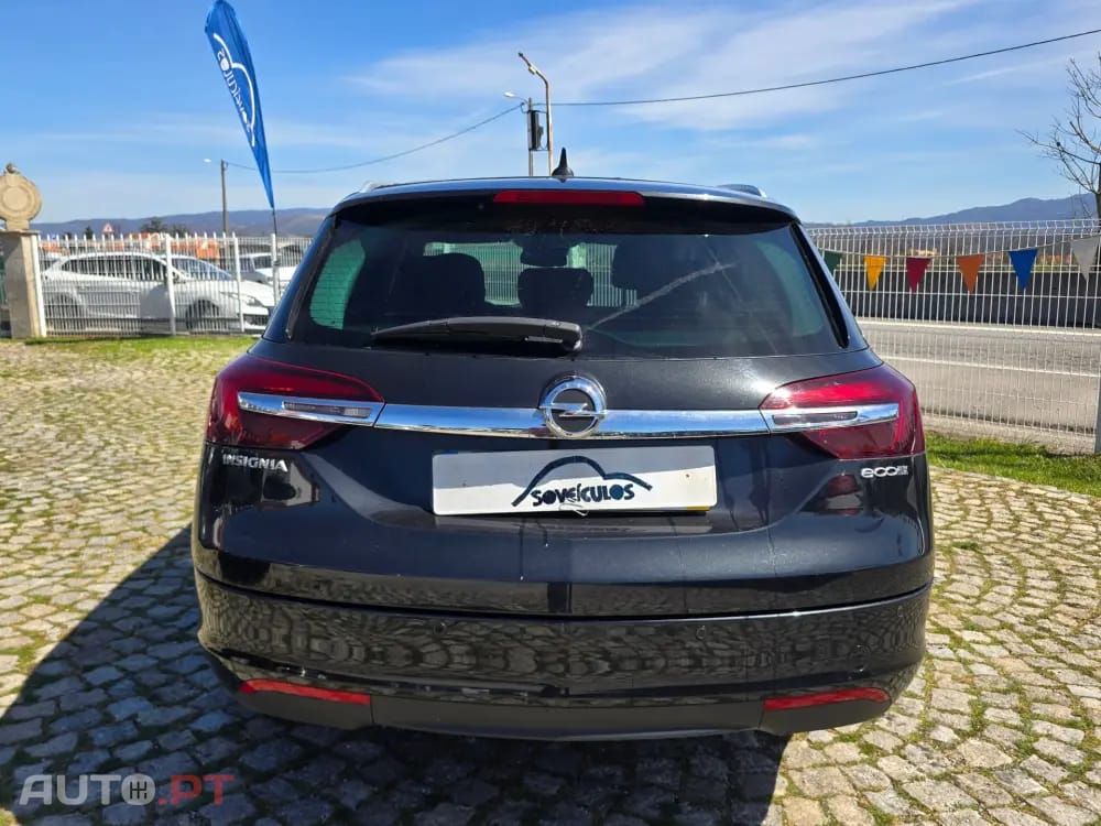 Opel Insignia Outro