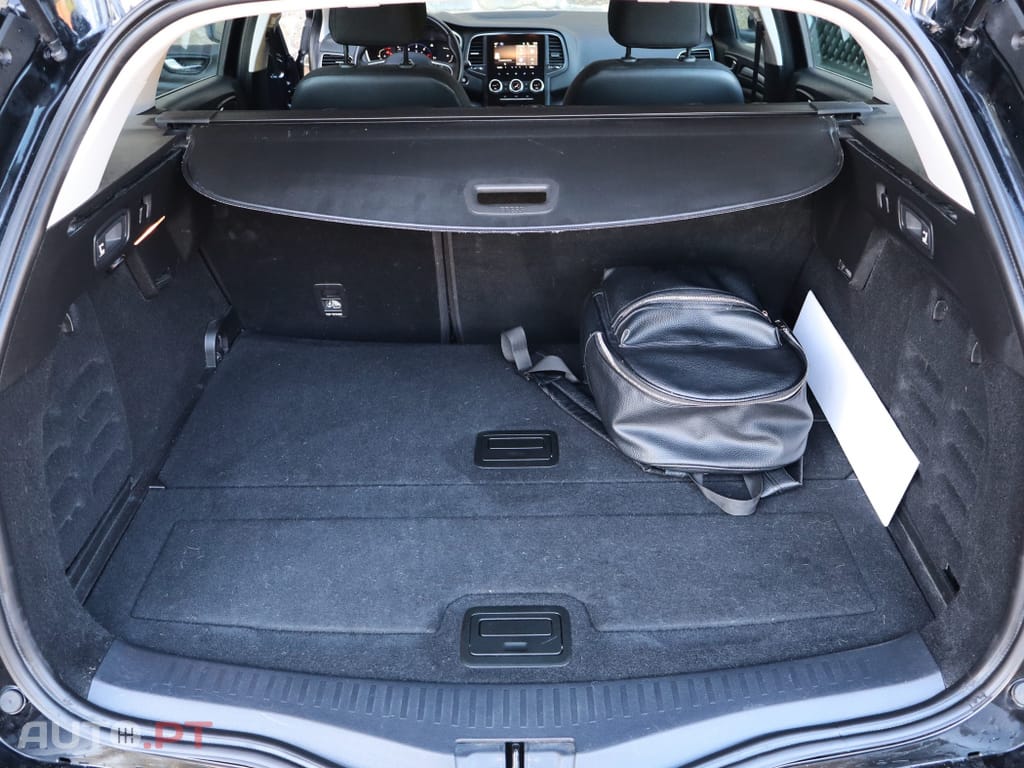 Renault Mégane Sport Tourer 1.5 Blue dCi Intens EDC