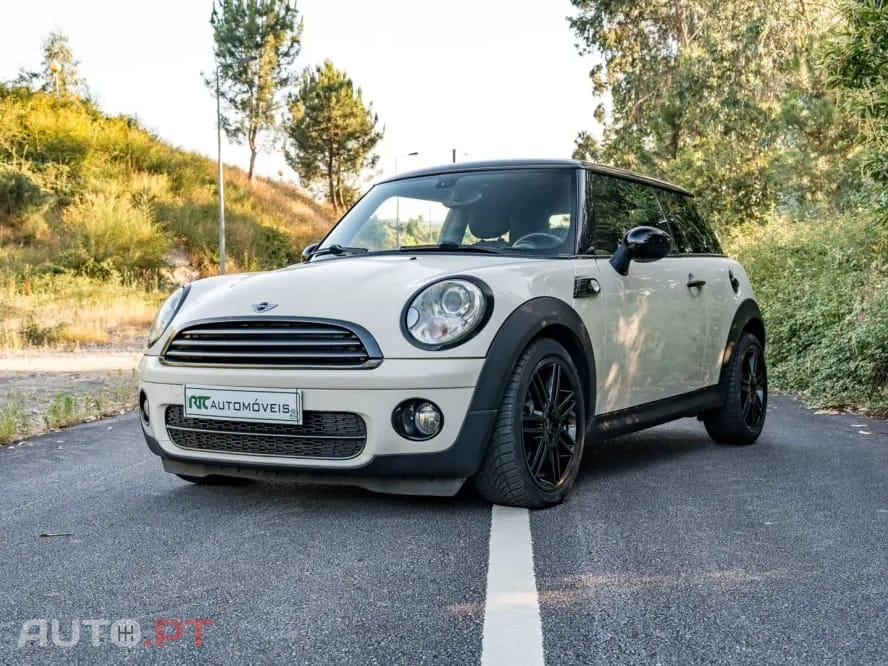 MINI Cooper Cooper D