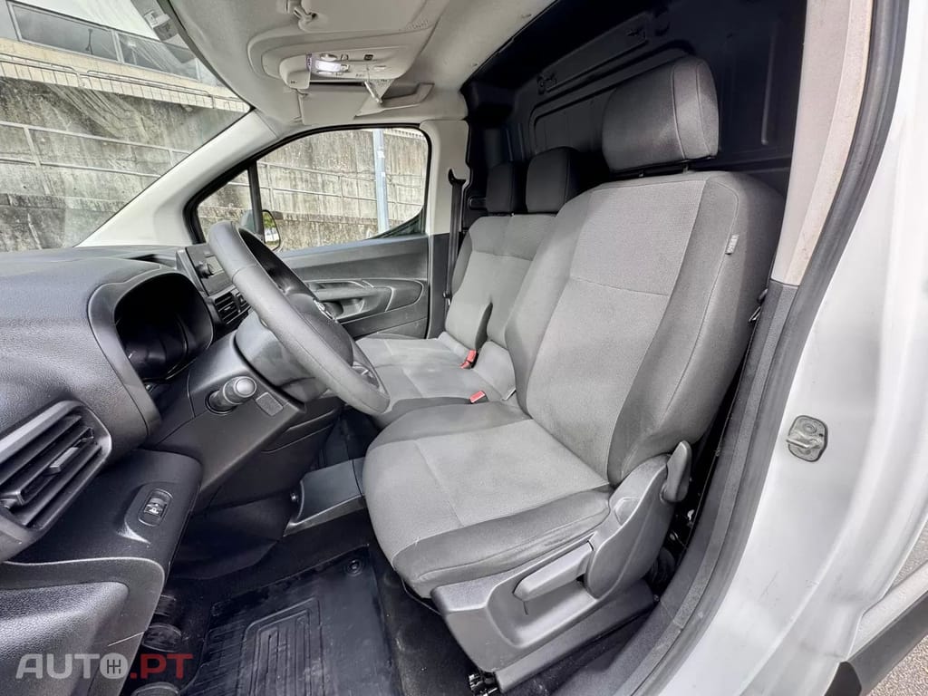 Toyota Proace City  L2 1.5D - 3 Lugares