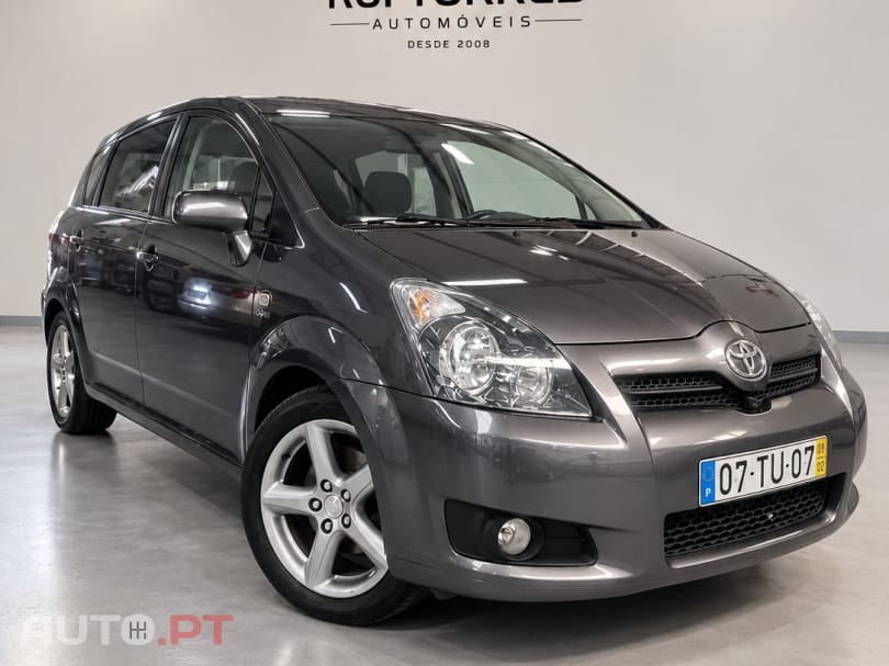 Toyota Corolla Verso 2.2 D-4D DPF Sol