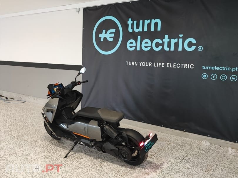 BMW CE 04 PRO