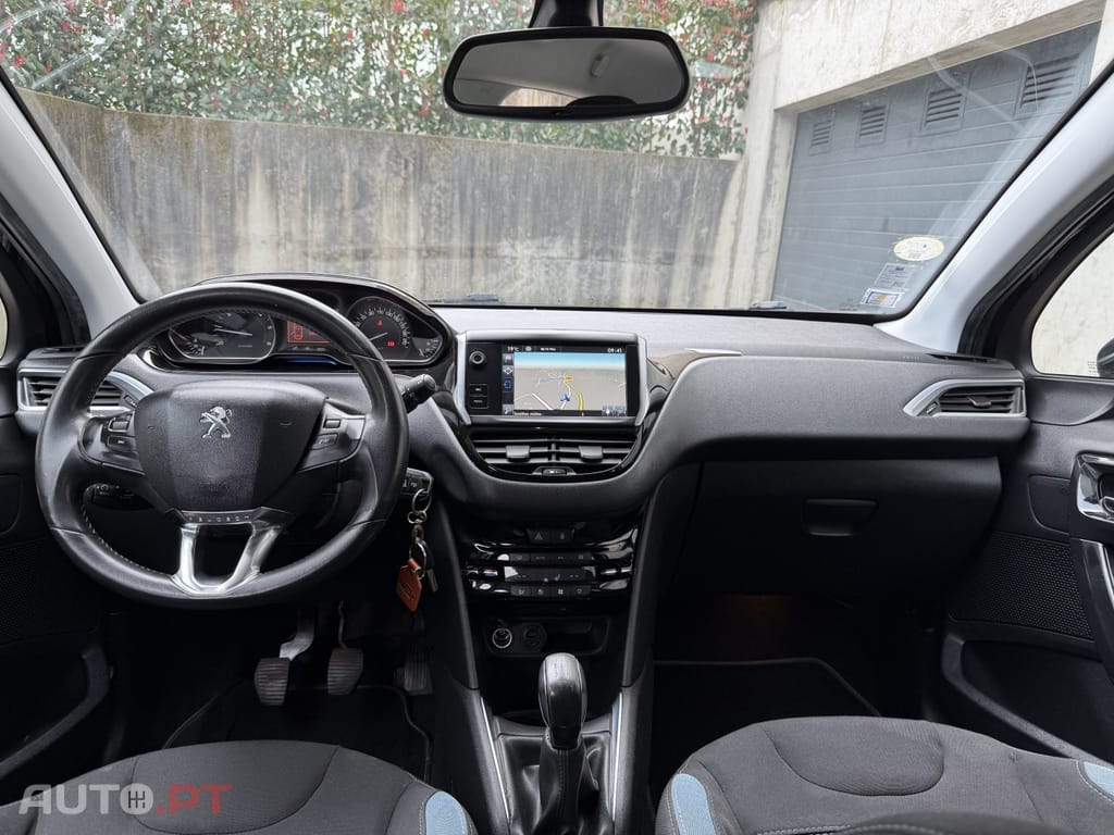 Peugeot 208 1.6 e-HDi Allure