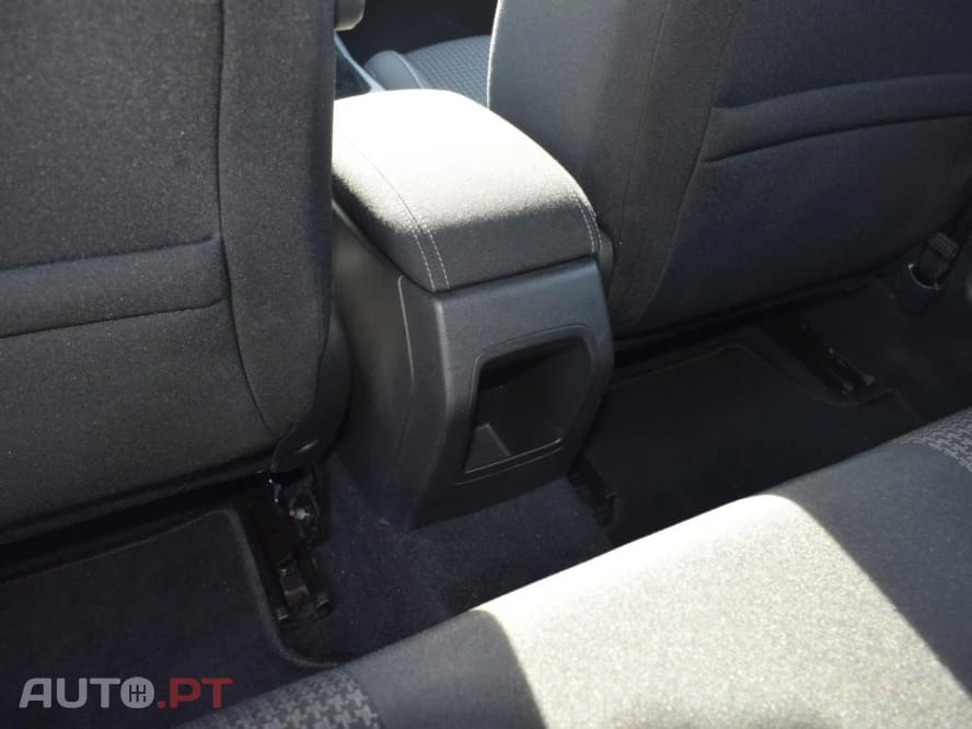 Peugeot 308 1.5 BlueHDi Business Line