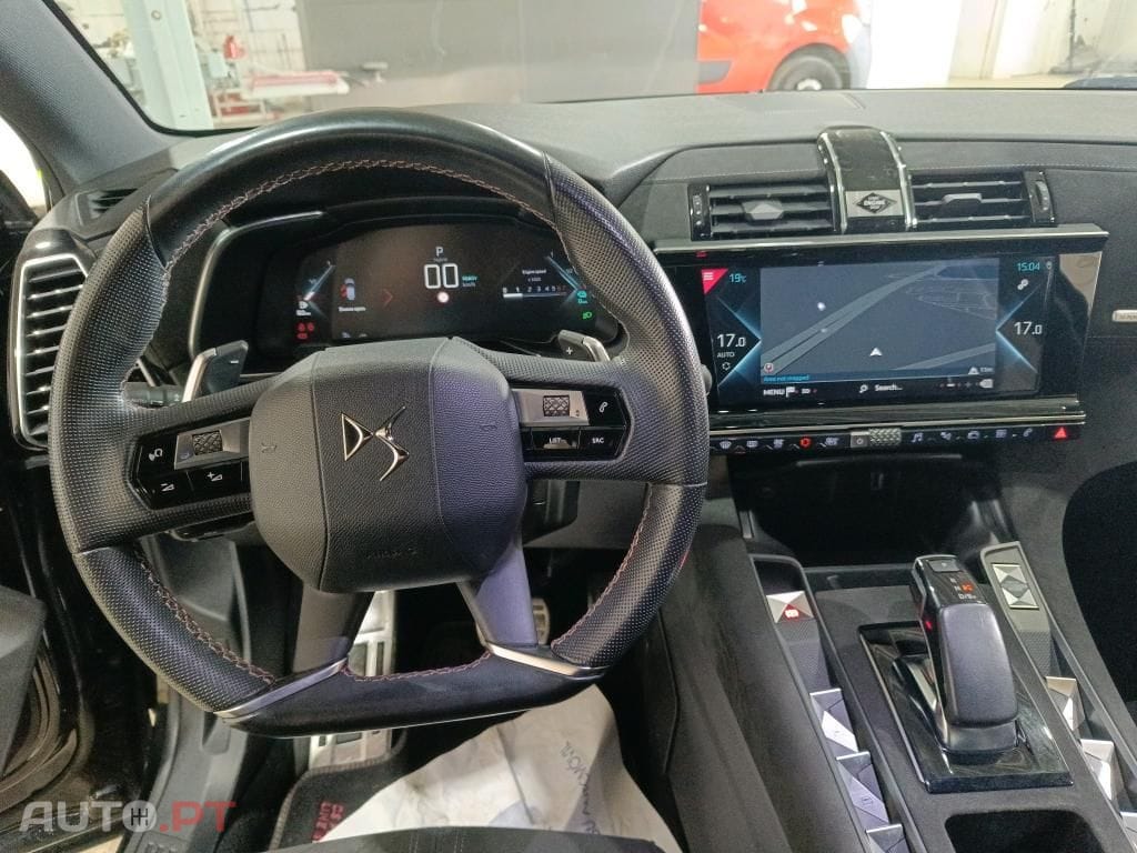 DS DS7 Crossback E-Tense Performance Line EAT8