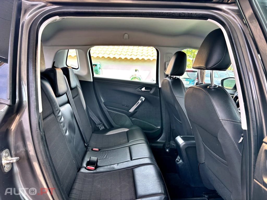 Peugeot 2008 BlueHDi 100 Allure