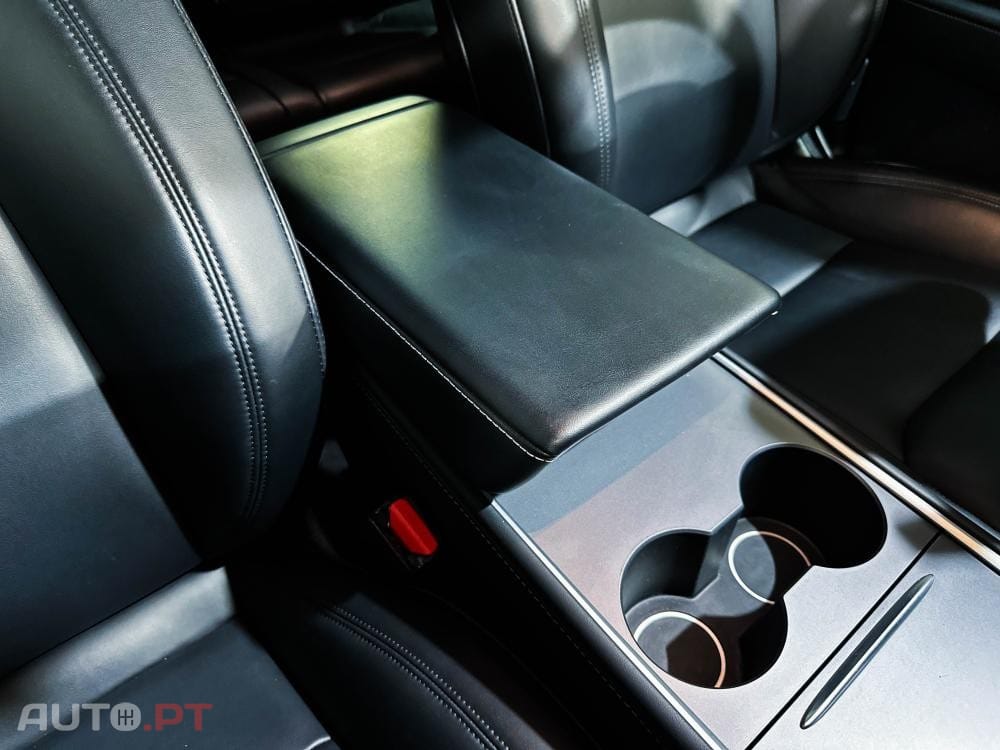 Tesla Model Y Performance AWD