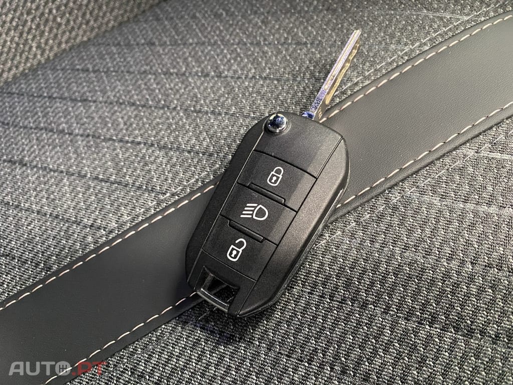 Peugeot 2008 1.2 Allure