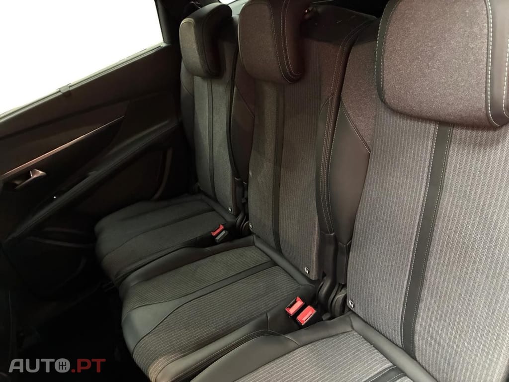 Peugeot 5008 1.2 PureTech Allure Pack EAT8