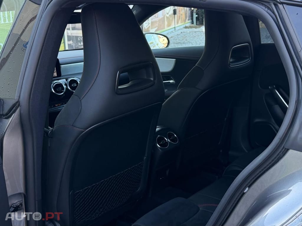 Mercedes-Benz CLA 180 AMG