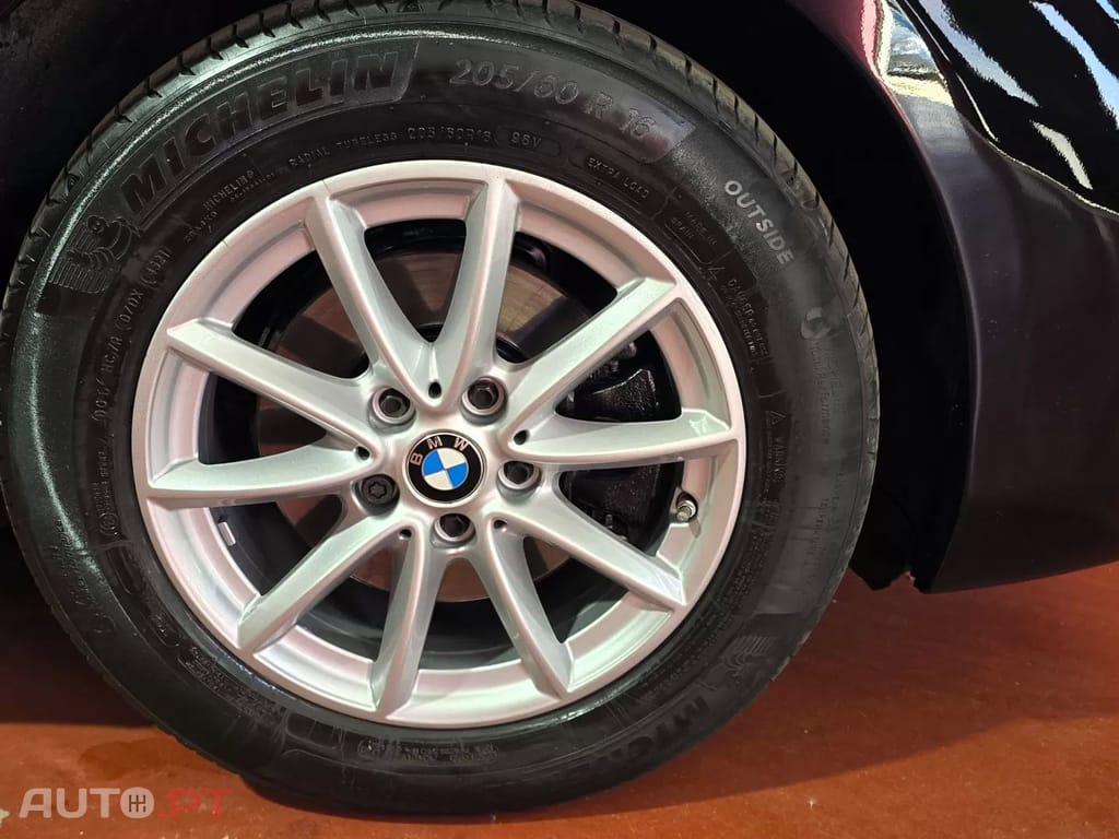 BMW 216 d Advantage Auto