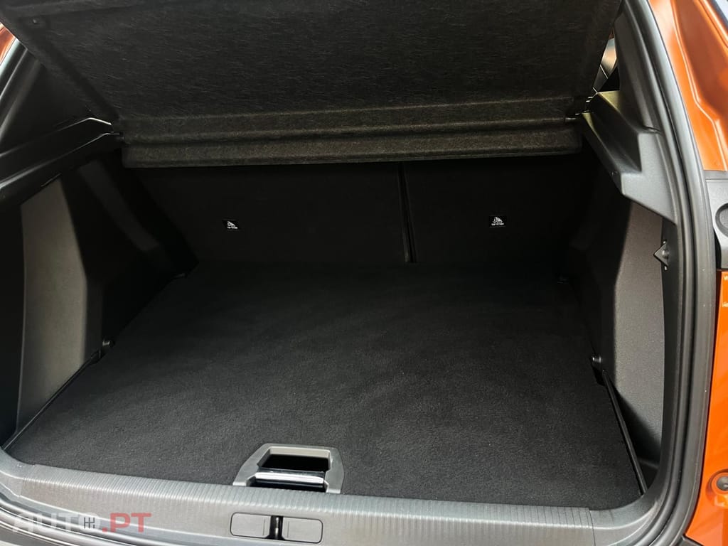 Peugeot 2008 1.2 Active Business