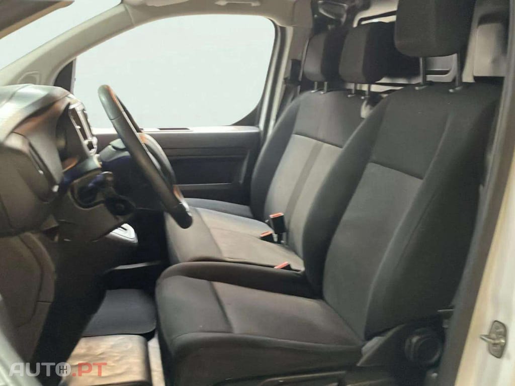 Peugeot Expert 75 kWh Standard