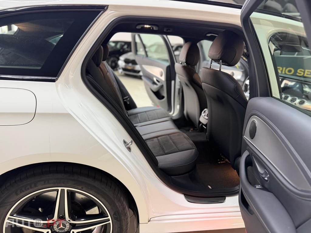 Mercedes-Benz E 300 de AMG Line