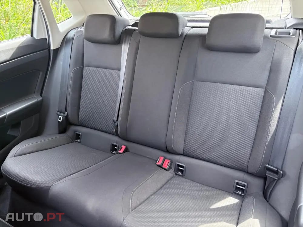 Volkswagen Polo 1.0 Confortline