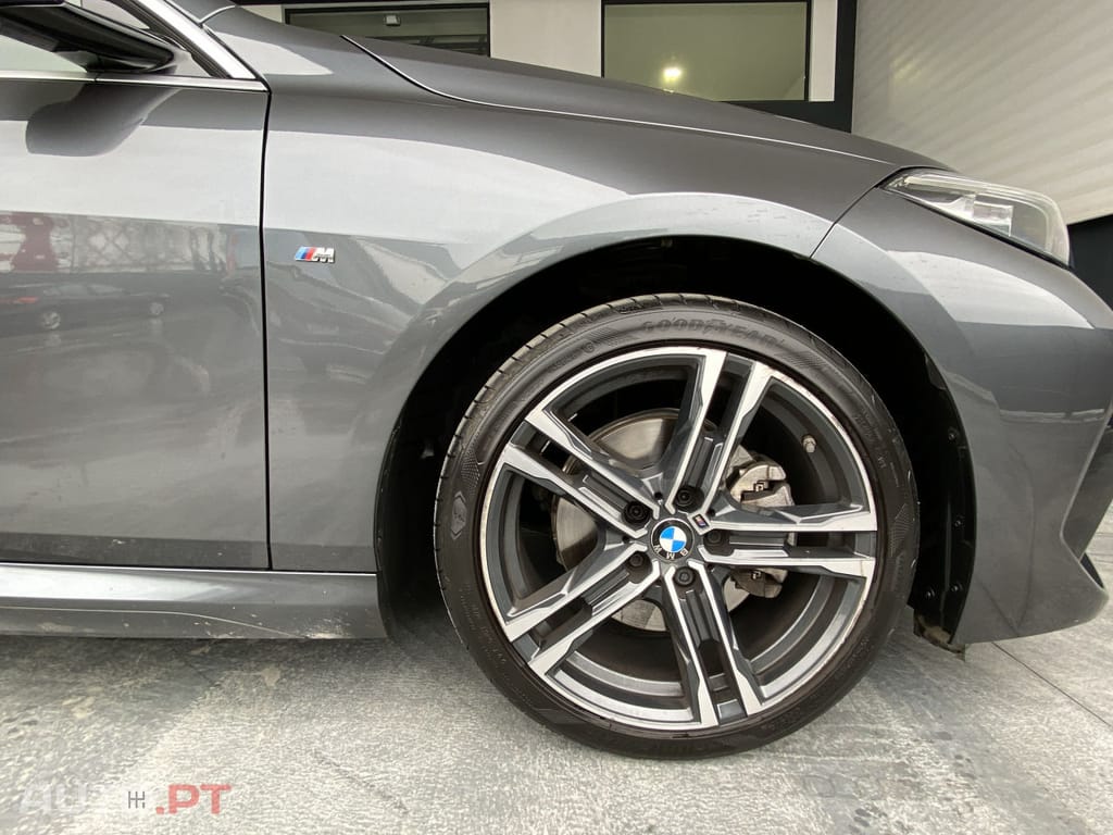 BMW 216 d Pack Desportivo M