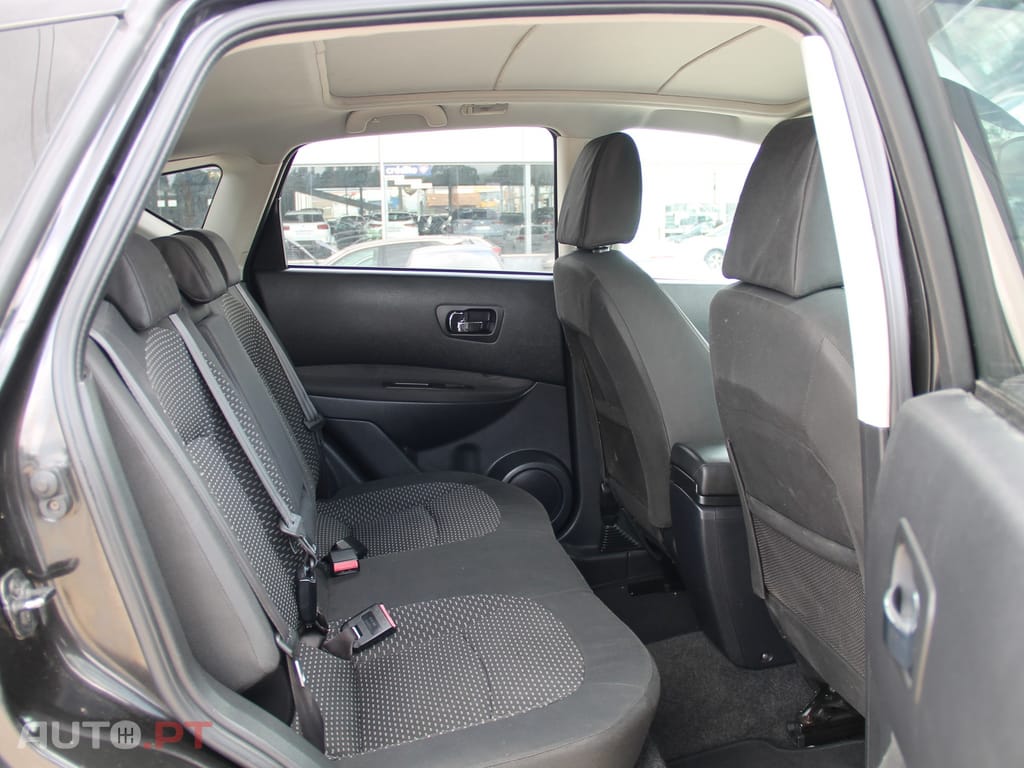 Nissan Qashqai 1.5 dCi Acenta — fotografia 9