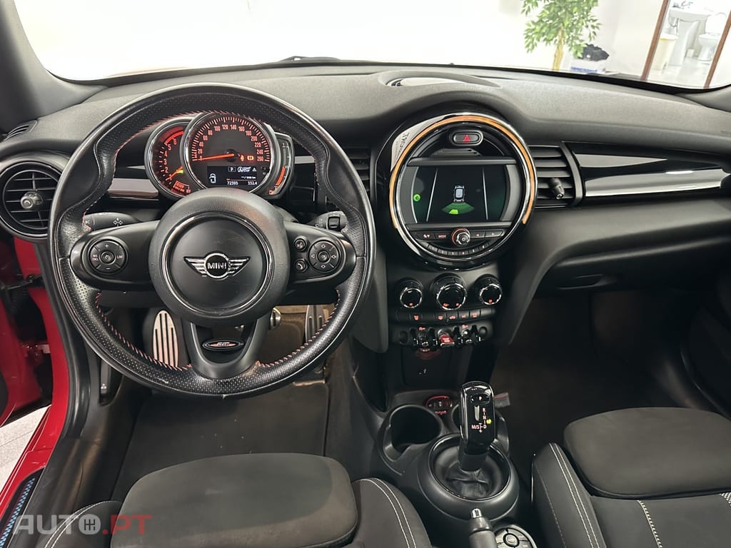 MINI Cooper Cooper D Auto