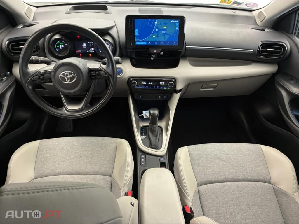 Toyota Yaris 1.5 Hybrid Iconic