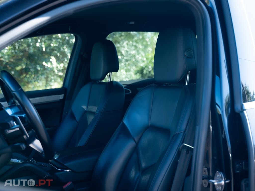 Porsche Cayenne 3.0 V6