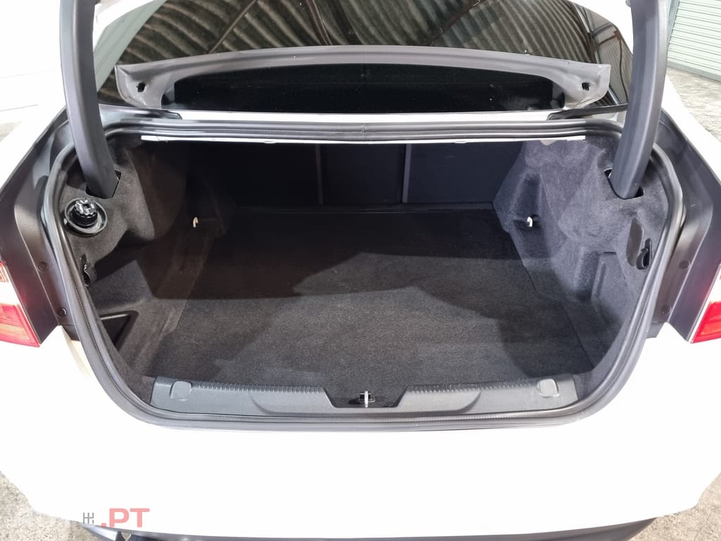 Jaguar XE 2.0 D R-Sport Aut.