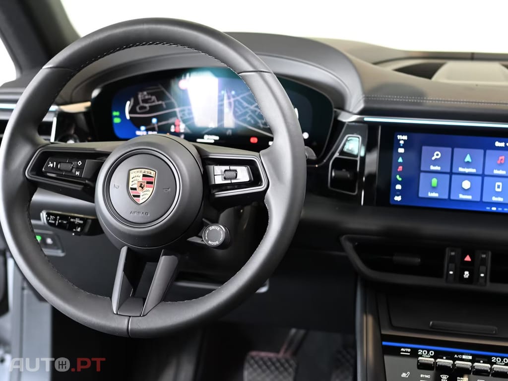 Porsche Macan 100kWh