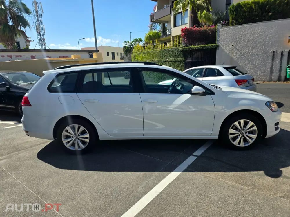 Volkswagen Golf 1.6 TDi Confortline