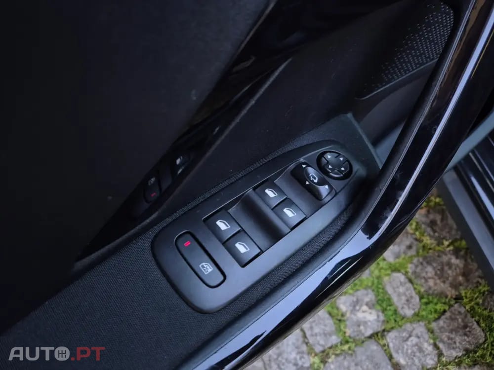 Peugeot 2008 1.5 BlueHDi Active