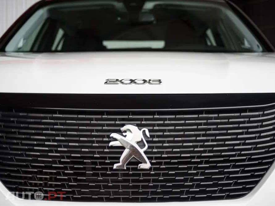 Peugeot 2008 PureTech 130 EAT8 Allure