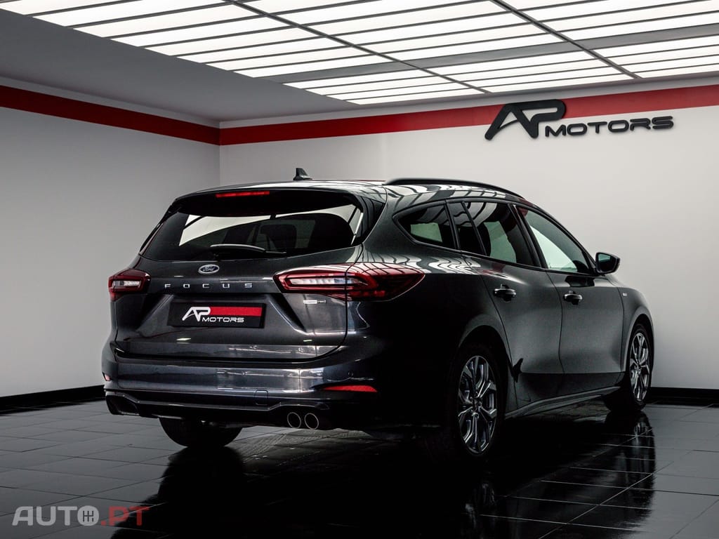 Ford Focus SW 1.0 EcoBoost MHEV ST-Line