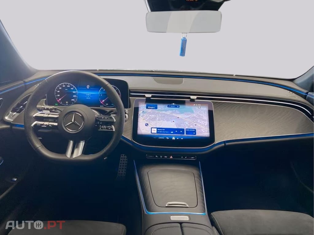 Mercedes-Benz E 220 I.V.A DEDUTÍVEL d AMG