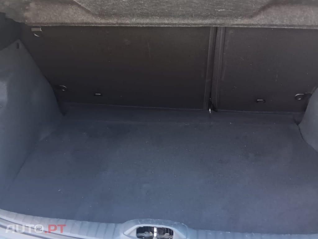 Peugeot 208 1.2 Allure EAT6